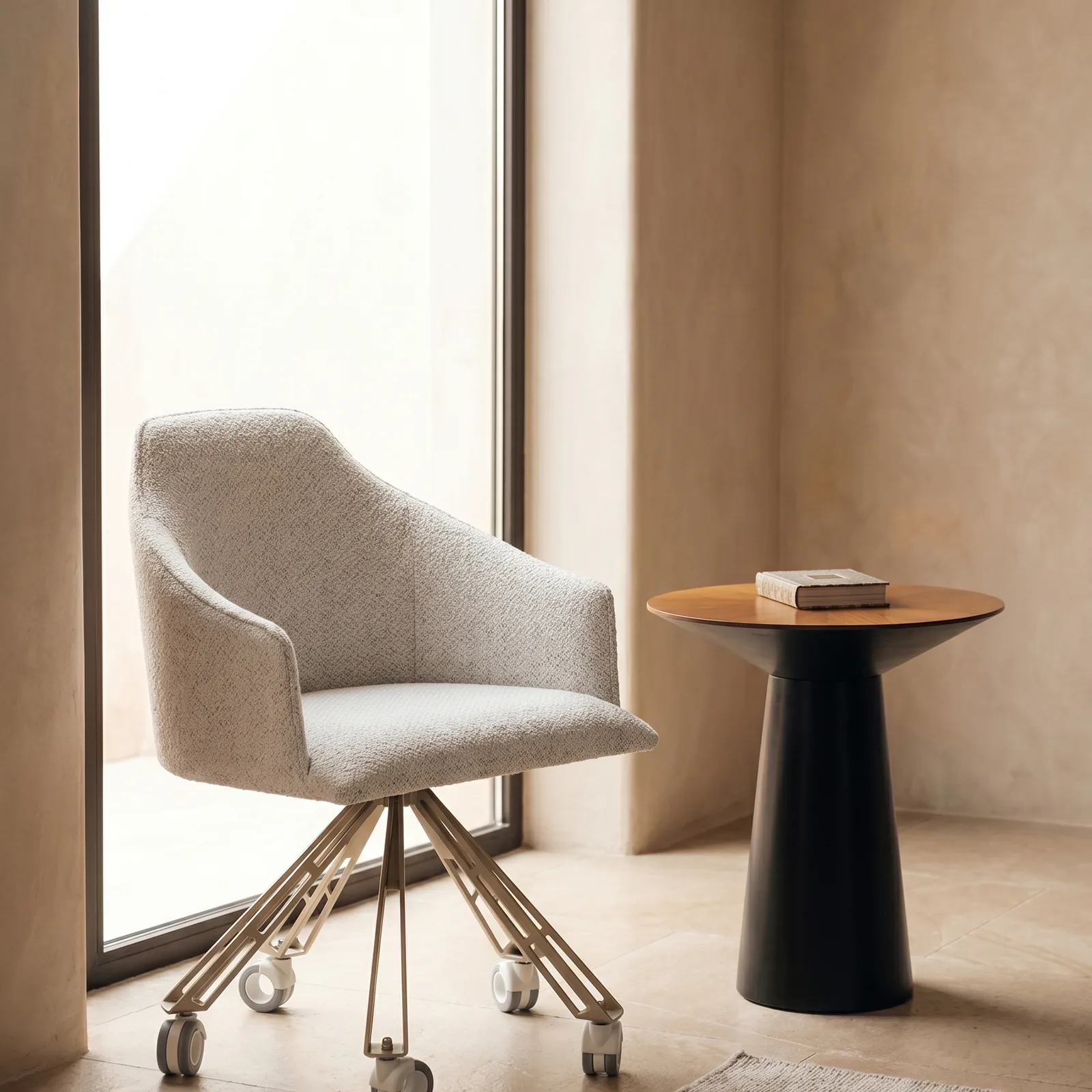 Silla Giratoria Lima — lifestyle