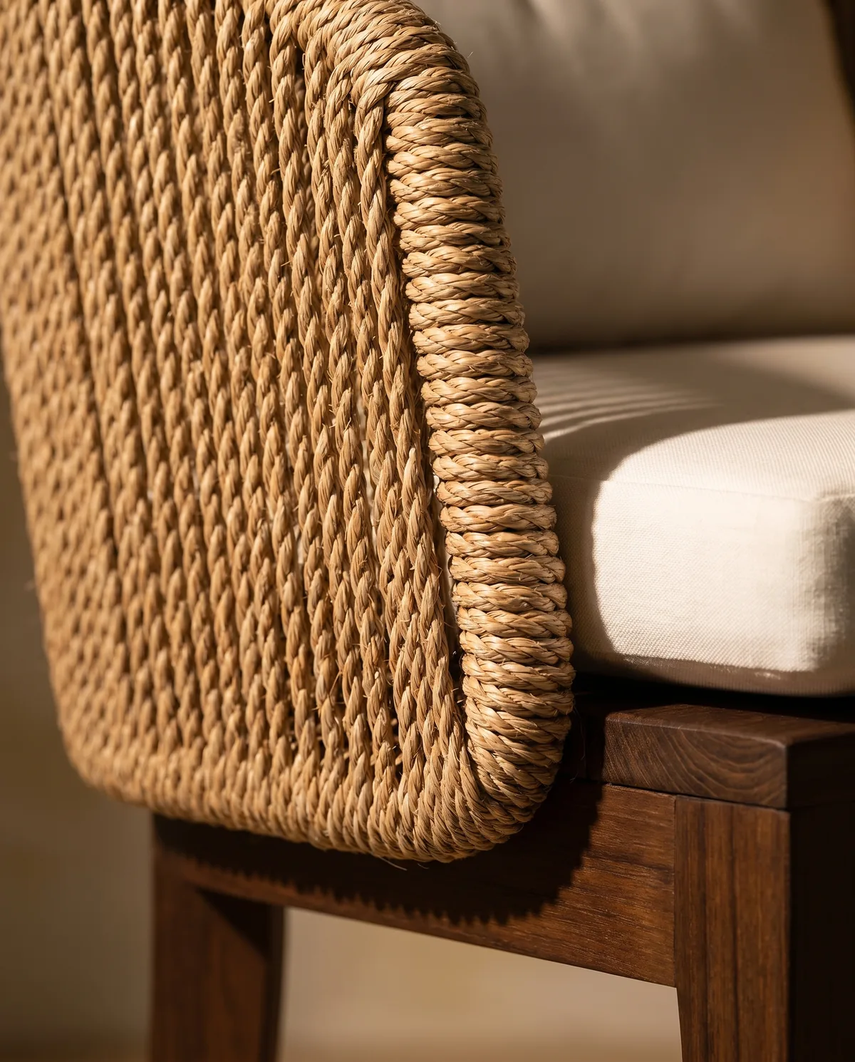 Silla Angie — closeup