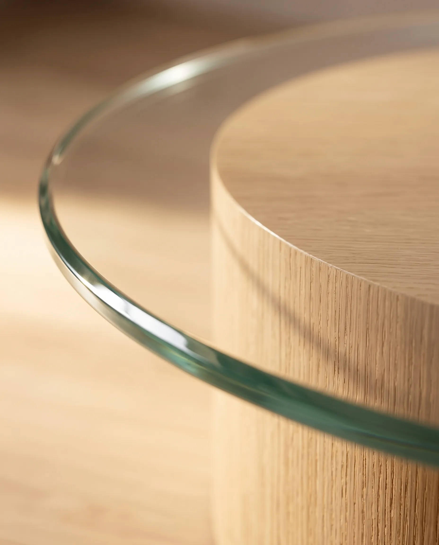 Detalle de materiales de Mesa de Centro Cristallo Oval, colección Solenne de Sierra