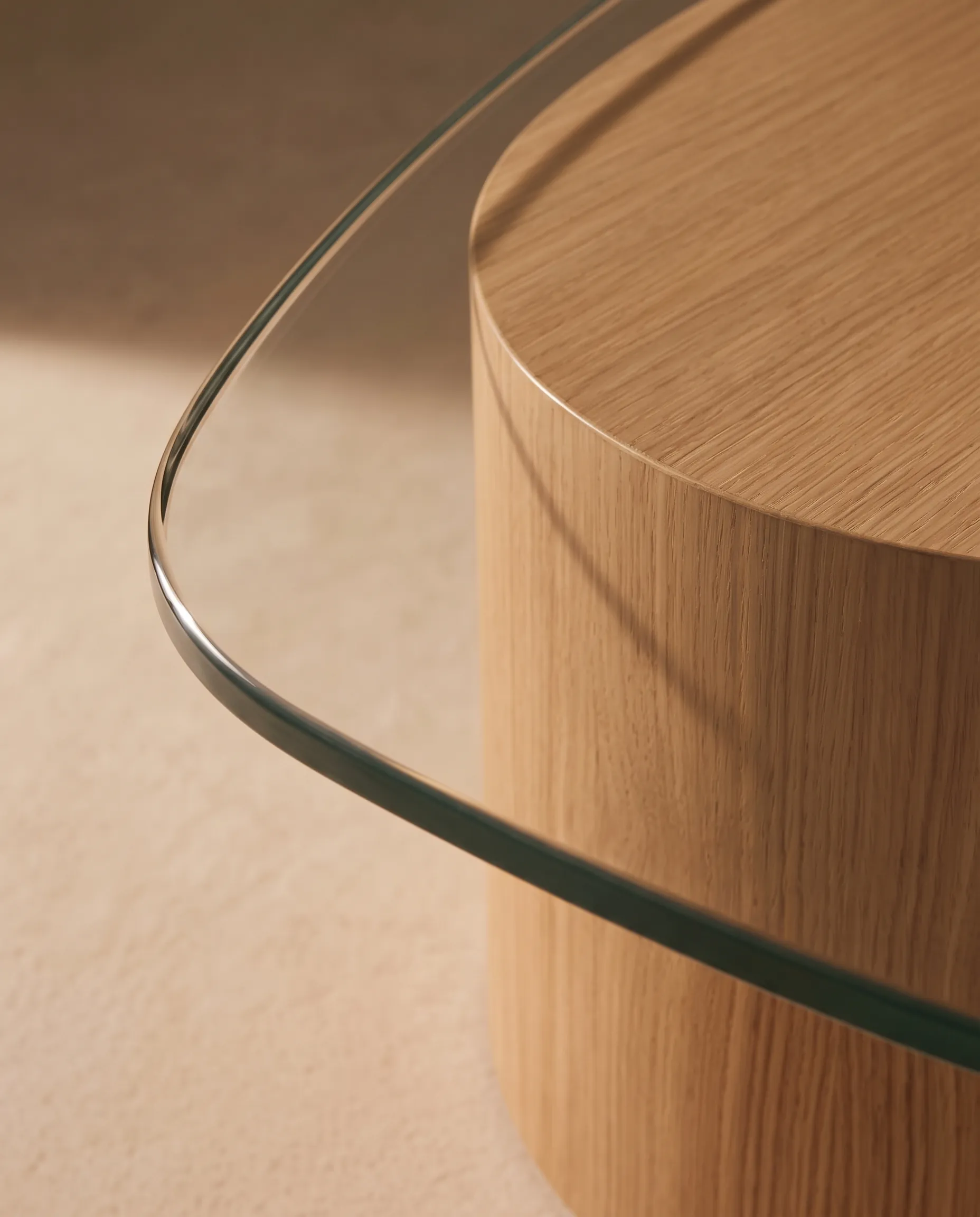 Detalle de materiales de Mesa de Centro Cristallo Rectangular, colección Solenne de Sierra
