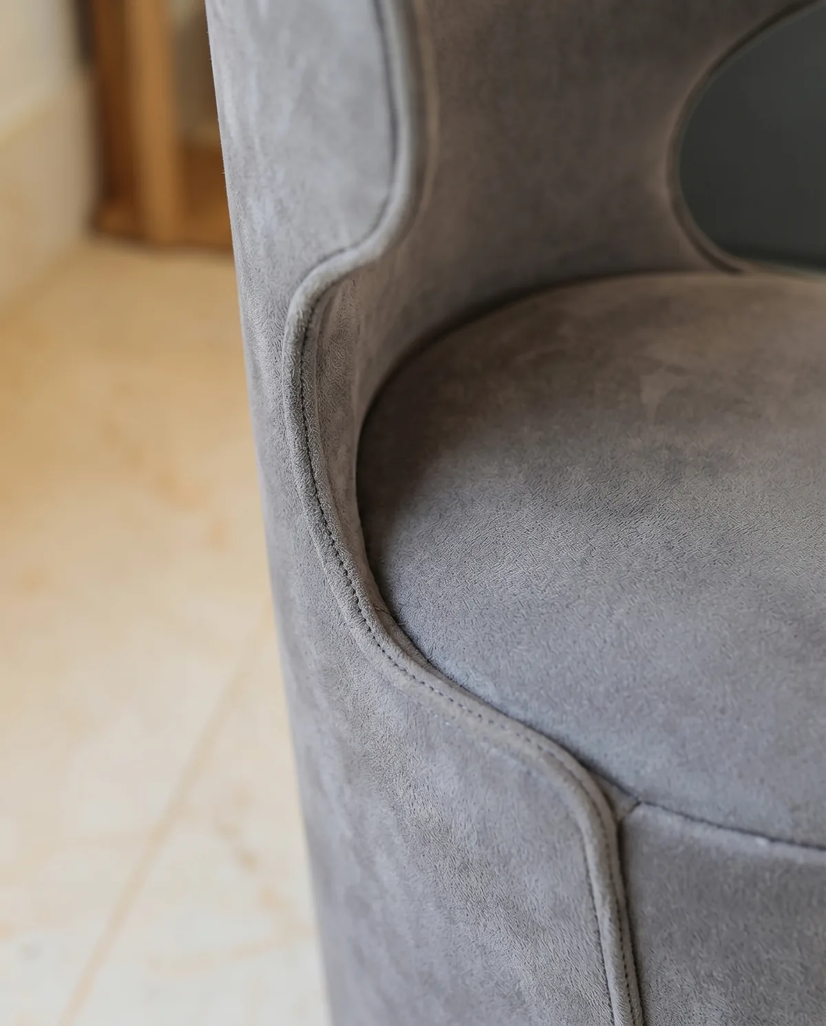 Banqueta Edu Giratoria — closeup